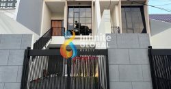 Rumah Baru 3 Lantai Tomang – Siap Huni, Akses 2 Mobil, Harga Turun!