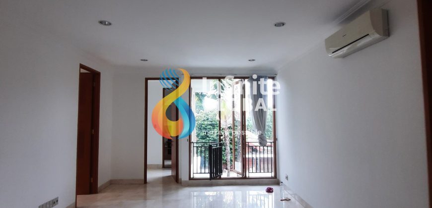 Rumah Mewah Disewakan di Cipete Private Pool, 4+1 Bedroom, Fully Equipped