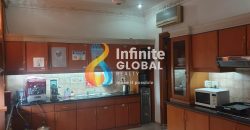 Disewakan Rumah Besar di Kemang Ex Home Office 7 KT Pool & Garden Lokasi Strategis