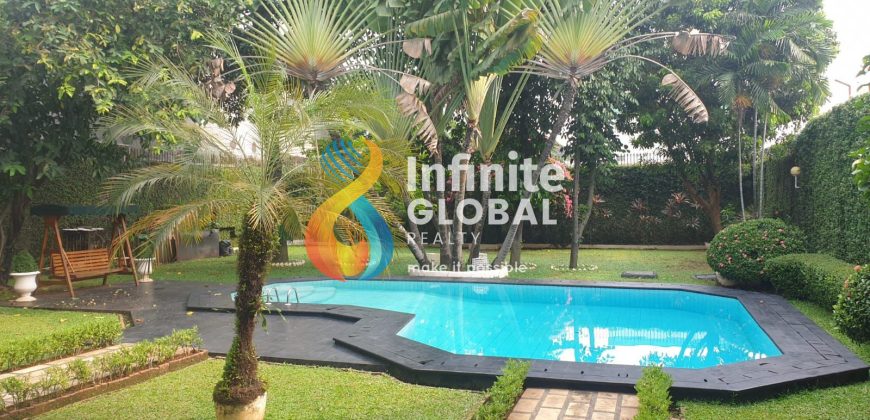 Disewakan Rumah Besar di Kemang Ex Home Office 7 KT Pool & Garden Lokasi Strategis