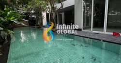 Luxury House Kebayoran Baru Pool & Gazebo Dekat SCBD