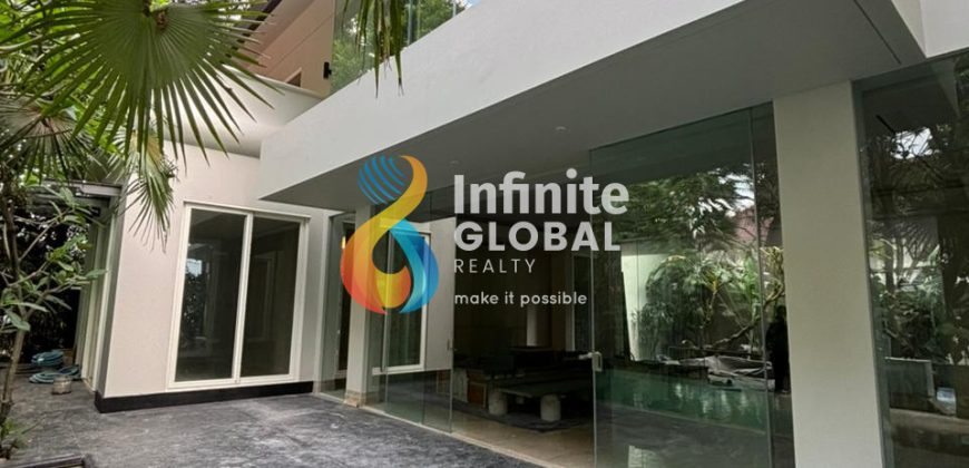 Luxury House Kebayoran Baru Pool & Gazebo Dekat SCBD