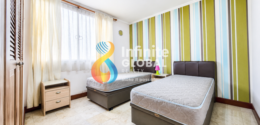 Jual Cepat Apartemen Bumimas Jakarta Selatan Semi Furnished 133 m² Nego