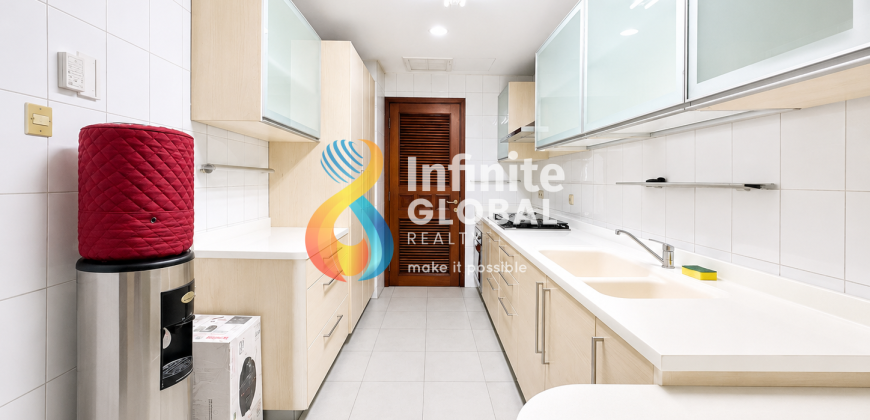 Jual Cepat Apartemen Bumimas Jakarta Selatan Semi Furnished 133 m² Nego