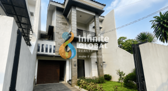 Rumah Mewah Pejaten 330 m² Dekat Kemang & TB Simatupang | 5+1 KM | Siap Huni