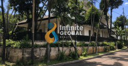 Luxury House Patra Kuningan 5 Kamar Tidur, Marmer Italia & Pool