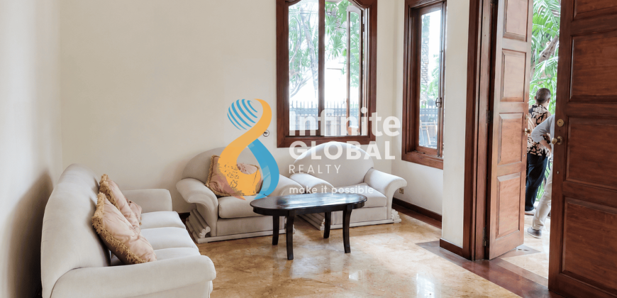Luxury House Patra Kuningan 5 Kamar Tidur, Marmer Italia & Pool
