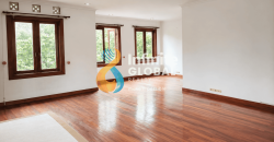 Luxury House Patra Kuningan 5 Kamar Tidur, Marmer Italia & Pool
