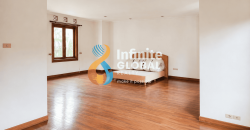 Luxury House Patra Kuningan 5 Kamar Tidur, Marmer Italia & Pool