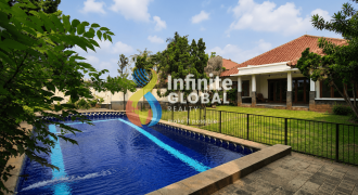 Rumah Eksklusif Kemang Jakarta Selatan, LT 800 m², Private Pool, Siap Huni