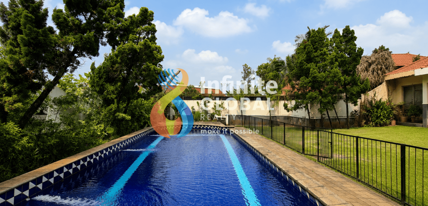 Rumah Eksklusif Kemang Jakarta Selatan, LT 800 m², Private Pool, Siap Huni