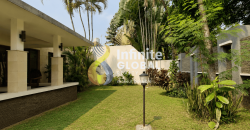 Rumah Eksklusif Kemang Jakarta Selatan, LT 800 m², Private Pool, Siap Huni