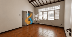 Rumah Siap Huni Disewakan di Kemang | 3 KT | Taman Besar | Lokasi Premium