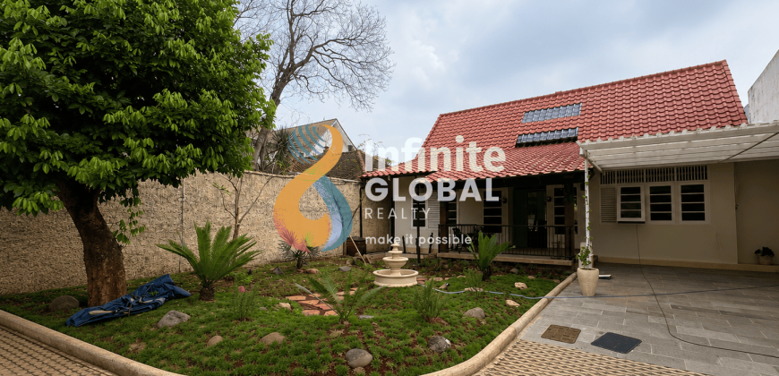 Rumah Siap Huni Disewakan di Kemang | 3 KT | Taman Besar | Lokasi Premium
