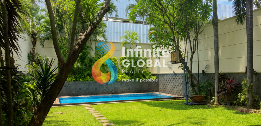Spacious 5-Bedroom House with Private Pool for Rent in Kemang