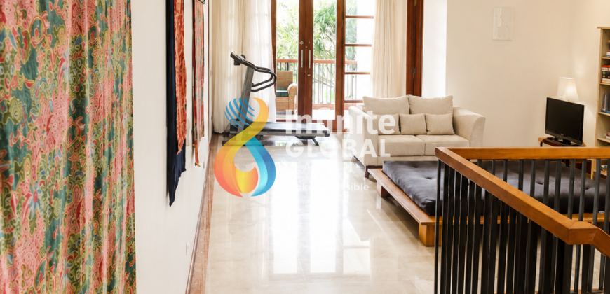 Spacious 5-Bedroom House with Private Pool for Rent in Kemang
