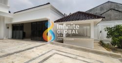 Rumah Mewah Premium Jagakarsa | 5+2 KT | Swimming Pool, Home Cinema, Carport 10 Mobil