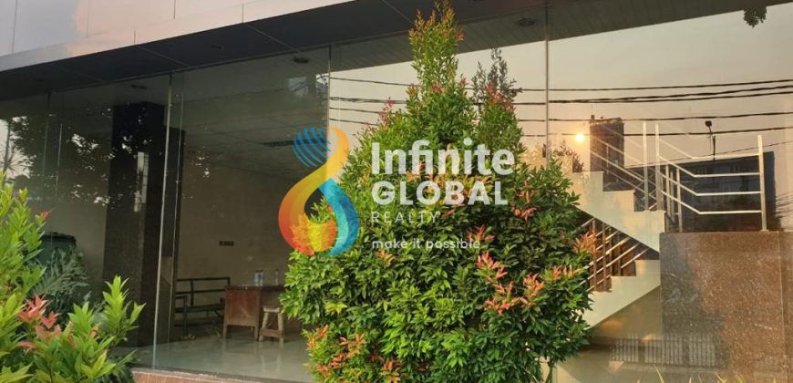 Gedung Kantor 8,5 Lantai SHM di Mampang Jakarta Selatan | LT 1.400 m², LB 8.800 m²