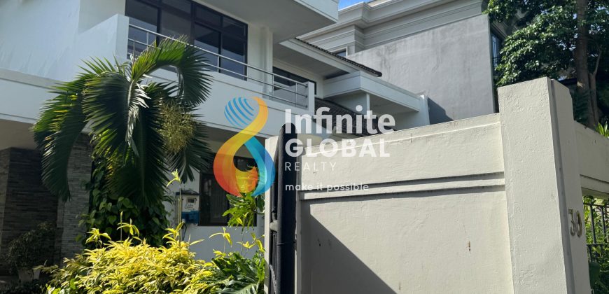 For Rent Exclusive House Pondok Indah, 2 Rumah Nyambung, 6 KT, Lokasi Premium