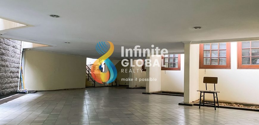 Dijual Rumah Strategis Area Mega Kuningan, Cocok untuk Residence atau Kantor Perwakilan