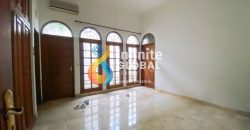 Dijual Rumah Strategis Area Mega Kuningan, Cocok untuk Residence atau Kantor Perwakilan