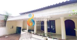 Dijual Rumah Strategis Area Mega Kuningan, Cocok untuk Residence atau Kantor Perwakilan