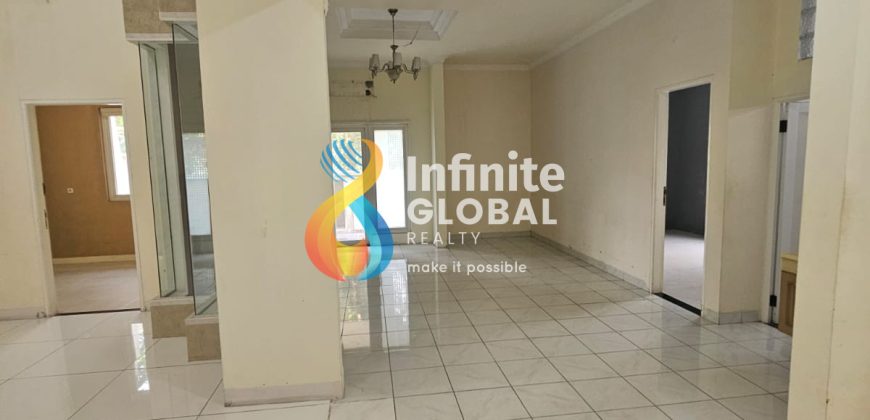 Rumah Besar 2,5 Lantai di Villa Melati Mas, LT 312 m² LB ±500 m² Hanya Rp 2,9 M