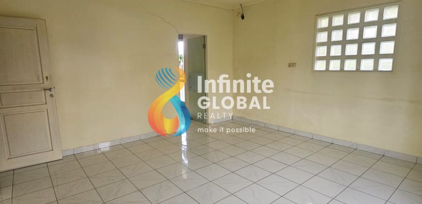 Rumah Besar 2,5 Lantai di Villa Melati Mas, LT 312 m² LB ±500 m² Hanya Rp 2,9 M