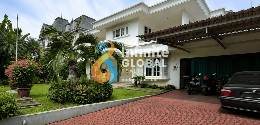 Exclusive Home Simprug Golf | 914 m² | Private Pool & Gazebo