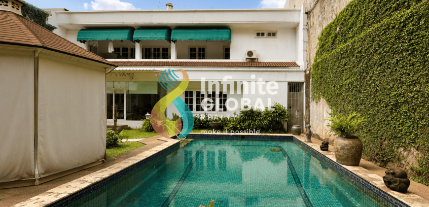 Exclusive Home Simprug Golf | 914 m² | Private Pool & Gazebo