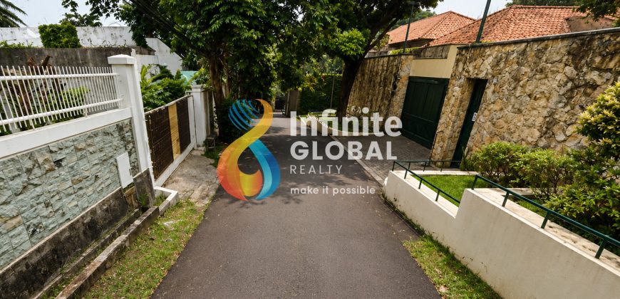 Dijual Tanah SHM 441 m² di Kemang Selatan Hadap Utara, Cocok Bangun Rumah Mewah