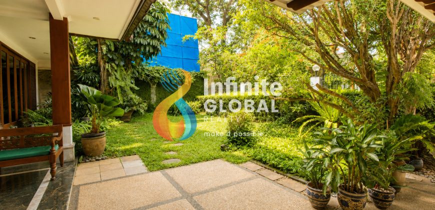 Exclusive Modern Tropical Residence | Kebayoran Baru | 5BR | LT 667 M²