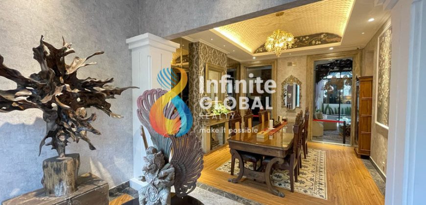 Dijual Rumah Mewah Artistik 3 Lantai di Kemanggisan Utama Kolam Renang & Jacuzzi
