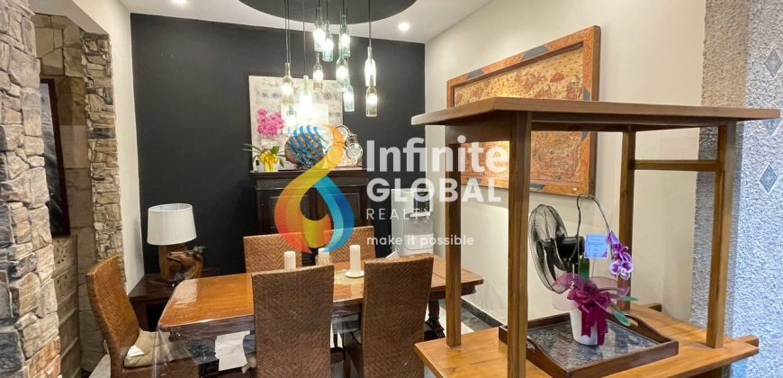 Dijual Rumah Mewah Artistik 3 Lantai di Kemanggisan Utama Kolam Renang & Jacuzzi
