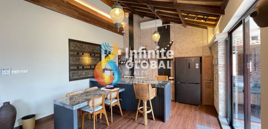 Dijual Rumah Mewah Artistik 3 Lantai di Kemanggisan Utama Kolam Renang & Jacuzzi