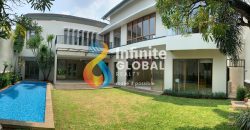 Exclusive Family Residence di Pejaten Barat – Luas, Nyaman & Private