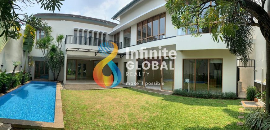 Exclusive Family Residence di Pejaten Barat – Luas, Nyaman & Private