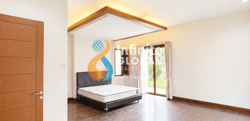 Dijual Rumah Luas di Kemang Dalam Townhouse Jakarta Selatan