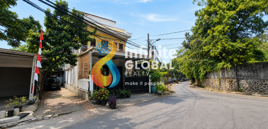 Rumah Dijual di Tomang Jakarta Barat 9 Kamar Tidur, SHM, Rp3,5 M Nego