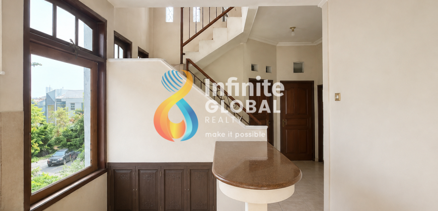 Rumah Dijual di Tomang Jakarta Barat 9 Kamar Tidur, SHM, Rp3,5 M Nego