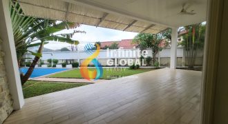 Disewakan Rumah Cilandak | LT 700 m² | Kolam Renang | Siap Huni