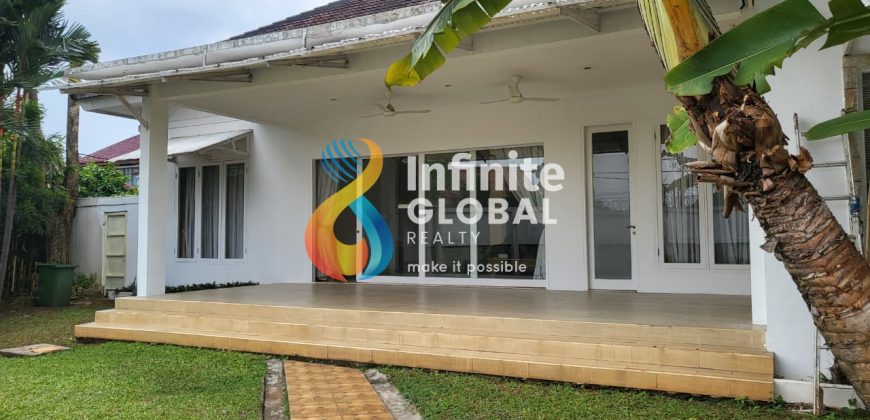 Disewakan Rumah Cilandak | LT 700 m² | Kolam Renang | Siap Huni