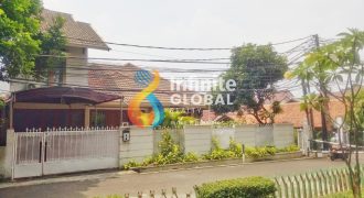 Rumah Hook Jatipadang Jaksel LT 360 m², 6+1 KT, Dekat TB Simatupang