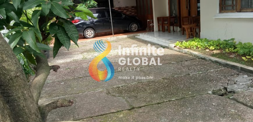 Rumah Hook Jatipadang Jaksel LT 360 m², 6+1 KT, Dekat TB Simatupang