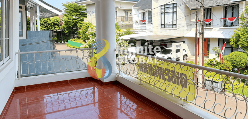 Disewakan Rumah Luas Mampang Prapatan Jaksel – LT 234 M², Carport 3 Mobil