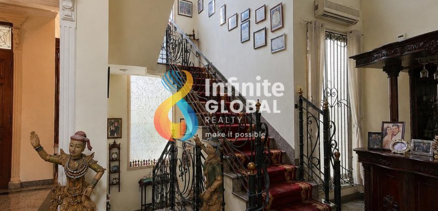 Dijual Rumah Classic Lebak Bulus LT 600 m², 5 Kamar, Parkir 4 Mobil