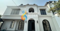 Dijual Rumah Mewah American Classic Bintaro Sektor 9 Private Pool